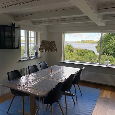 Drömhus Med Utsikt över Lillebælt *